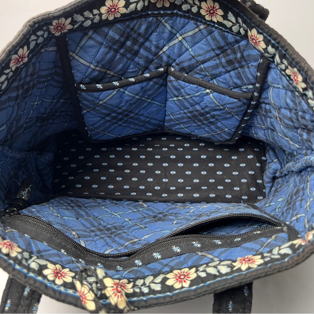 Vera Bradley Alpine Black Floral Toggle Closure Pocketbook - Picture 11 of 12